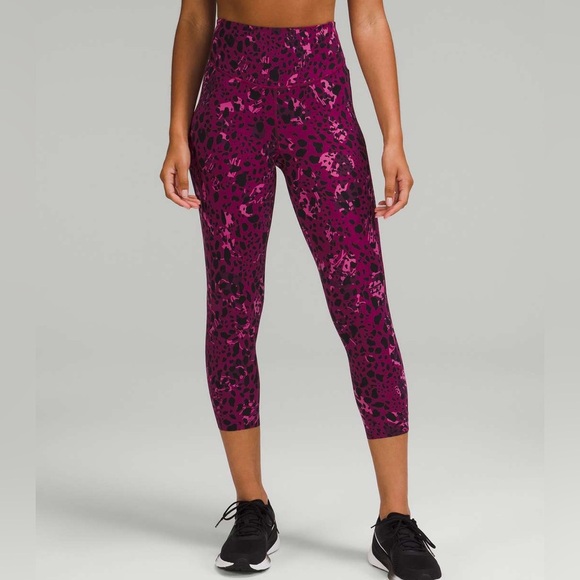 Lululemon Base Pace High-Rise Crop 23"
Cheetah Camo Magenta Purple Size 2 - Picture 8 of 12